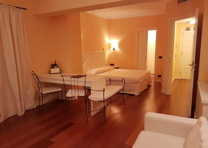 Canali, Portofino Coast 호텔