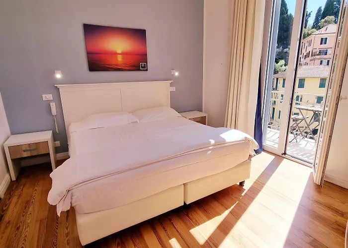 Canali, Portofino Coast 4*